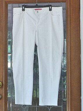 THALIA SODI SIZE 18 JEANS